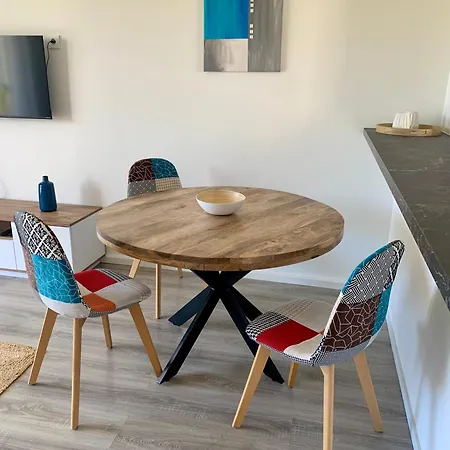 Apartment 2 Pieces, Moderne Et Lumineux Avec Piscine En Privee