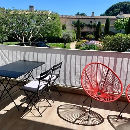 2 Pieces, Moderne Et Lumineux Avec Piscine En Privee Apartment