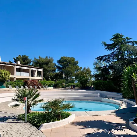 2 Pieces, Moderne Et Lumineux Avec Piscine En Privee *